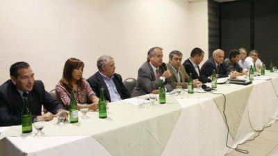 La oposici�n tucumana mueve sus piezas, se unifica y dialoga con proyecci�n electoral