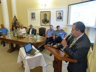 Destacan la baja de delitos durante este a�o y anuncian nuevas comisar�as 