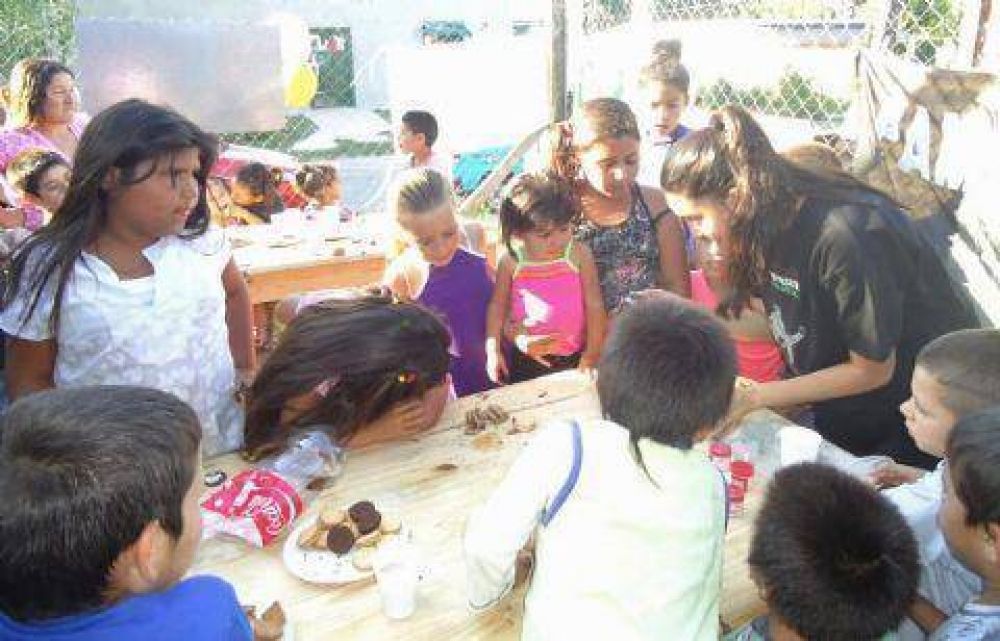 Pampa Sur - KOLINA La Plata cerr� el a�o con una nueva jornada solidaria