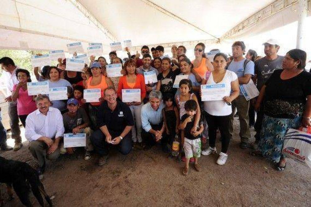 Vivienda: Ya est� en marcha la tercera etapa del Plan Solidaridad 