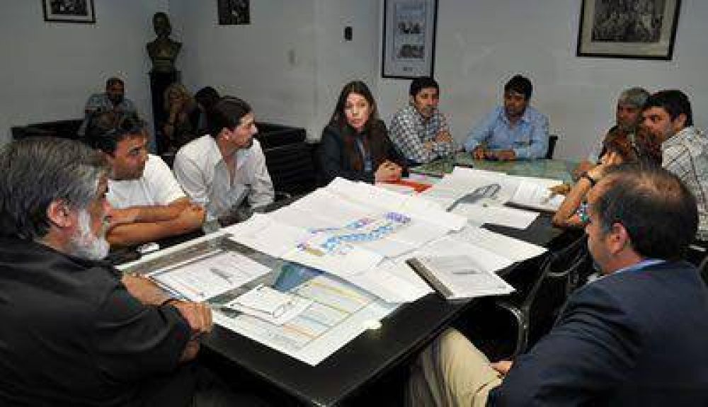 Caleta Olivia: Cinco empresas locales compulsar�n para construir la nueva terminal