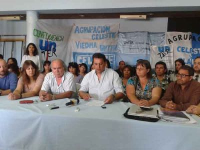 Acuerdo salarial entre los docentes y el gobierno 