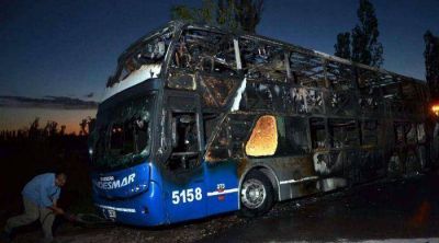 Se incendi� un colectivo en San Rafael con 52 pasajeros 