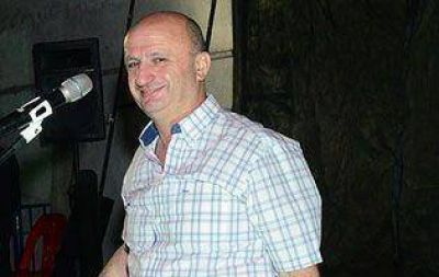 Finalmente el ex presidente de Lan�s se enrol� en el massismo