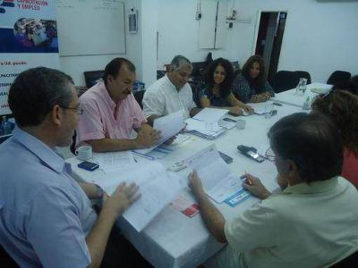 Paritarias docentes: �El Gobierno ratific� la revalorizaci�n salarial de los docentes� 