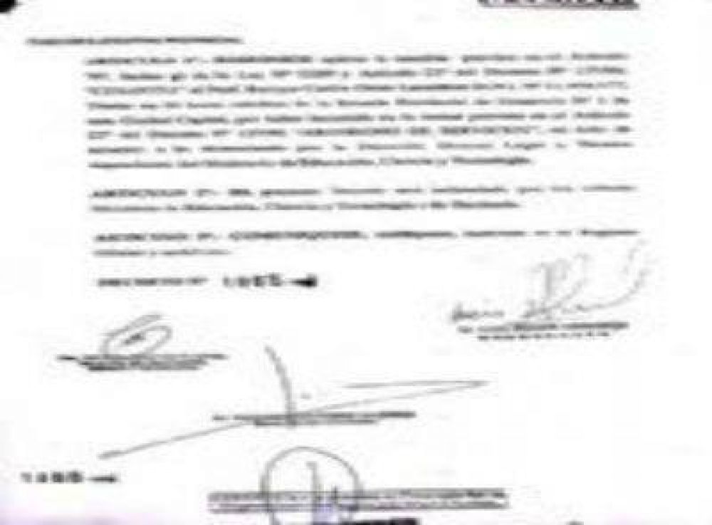 LANZILLOTTO CESANTEADO POR ABANDONO DE SERVICIO 