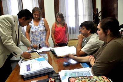 Iniciaron la apertura de sobres de la licitaci�n de los servicios de recolecci�n de residuos y barrido