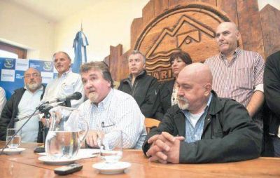 Acusan al intendente de Bariloche por su actuaci�n frente a los saqueos