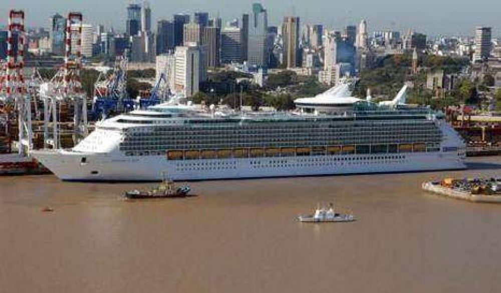 Se espera arribo a la Ciudad de 500 mil turistas en cruceros en 2013
