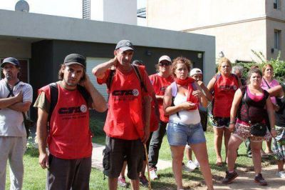 Rainone denunci� al MTD, que anunci� quema de gomas y acampes en casas de funcionarios
