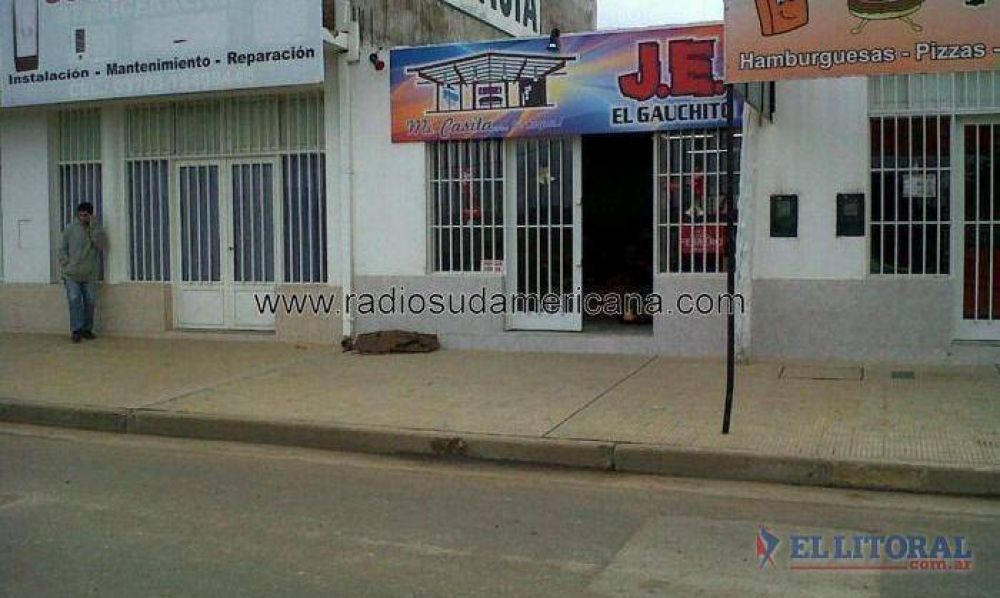 Robaron una muebler�a y en la fuga un ladr�n fue baleado por un c�mplice 