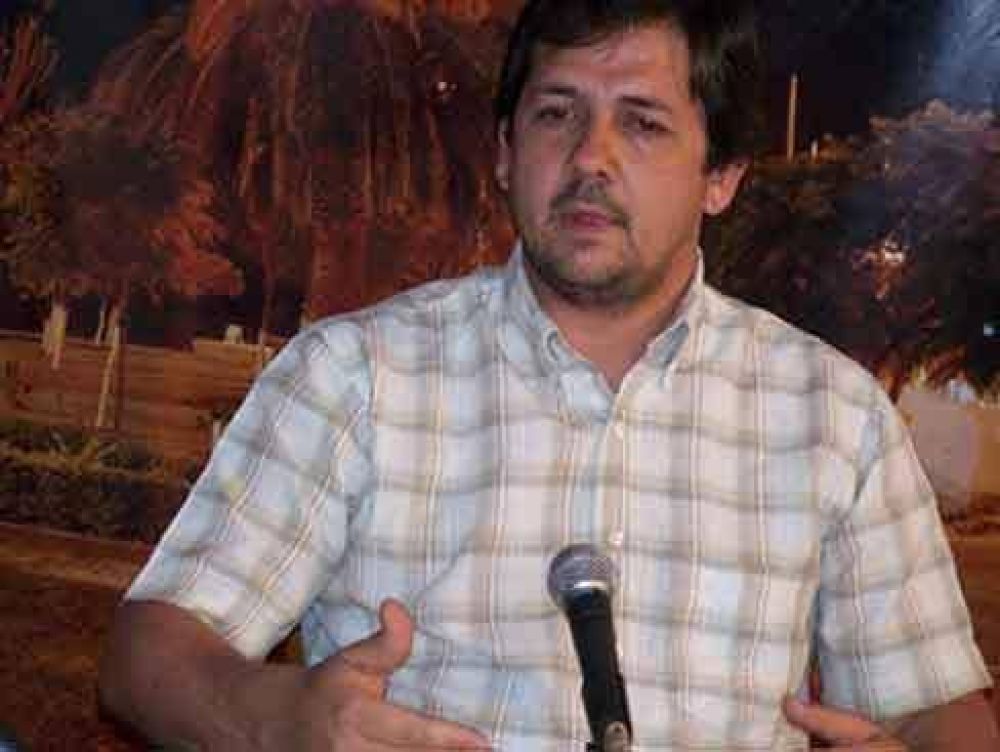 Juan Andr�s Sirich: Gobernamos con honestidad porque as� nos educaron