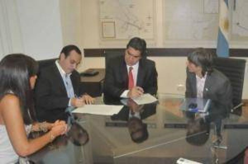 La Asociaci�n de Hoteles destaca el trabajo en conjunto con el Gobierno