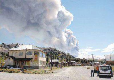 Bajaron el alerta por el volc�n Copahue 