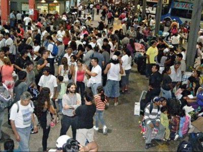 Los pasajes al norte provincial subieron hasta 45 por ciento