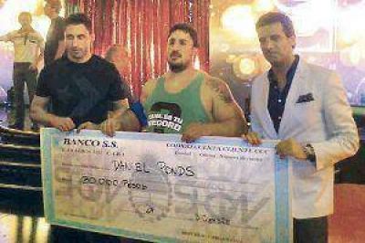 Un santiague�o es el hombre m�s fuerte de la Argentina