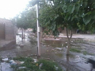 Cansados de sufrir inundaciones, piden cunetas 