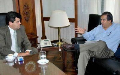 Lembo recibi� a panelistas de desarrollo sustentable 