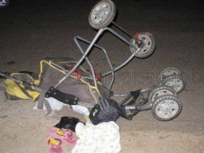 Mueren dos beb�s arrollados por una motocicleta