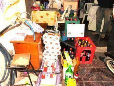 Ladrones ebrios detenidos  Tras desvalijar un dep�sito 
