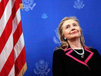 Hospitalizan a Hillary Clinton por un co�gulo sangu�neo