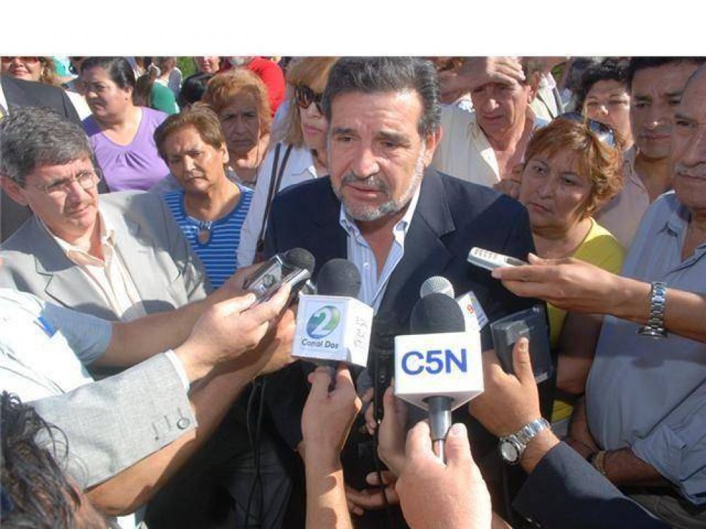 Beder Herrera envi� mensaje de condolencias a la familia del ex presidente Ra�l Alfons�n.