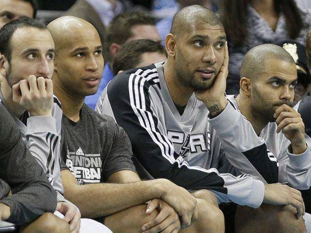 Gin�bili, Parker y Duncan fueron clave para otro triunfo de los Spurs