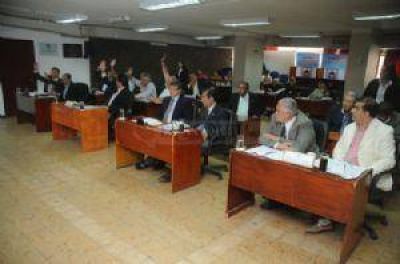 El senador Ag�ero critic� a diputados del FCyS por no haber defendido el presupuesto