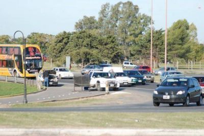 Se registra intenso tr�nsito en las rutas entrerrianas