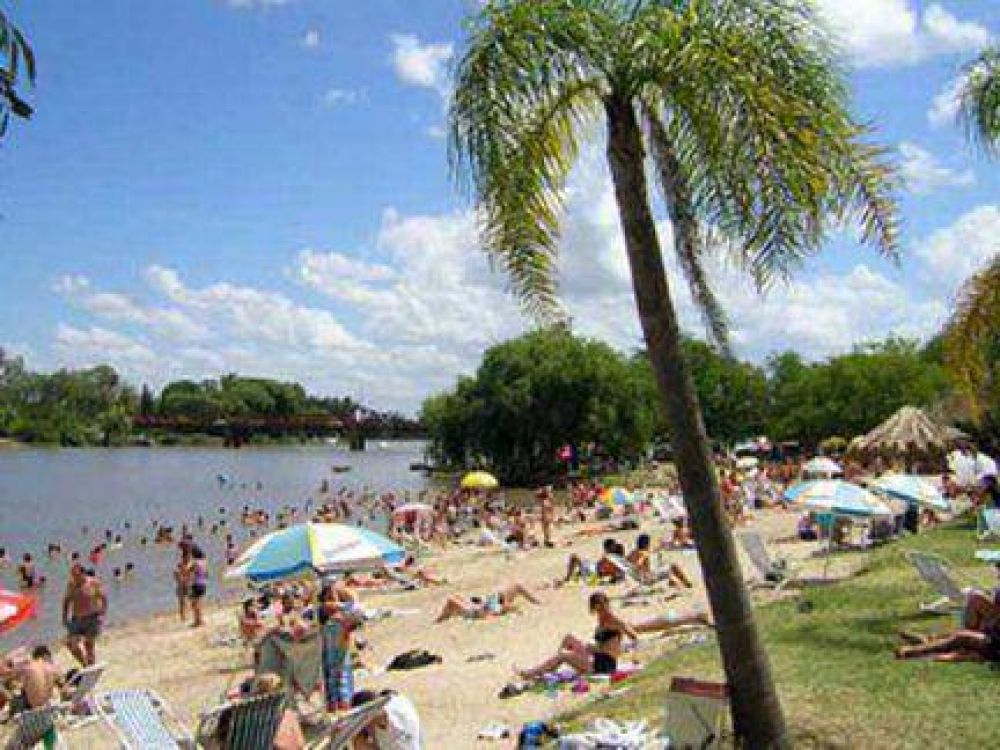 Preocupa a prestadores tur�sticos de Gualeguaych� las escasas reservas para enero
