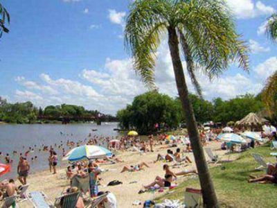 Preocupa a prestadores tur�sticos de Gualeguaych� las escasas reservas para enero
