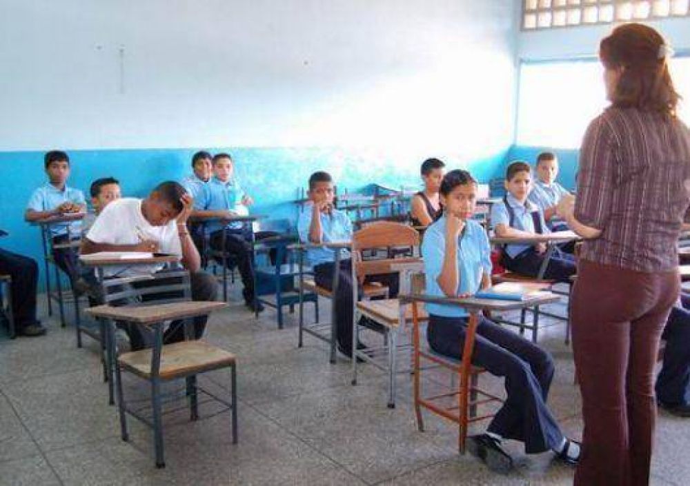 Educaci�n buscar� mejorar �ndices de permanencia y terminalidad escolar