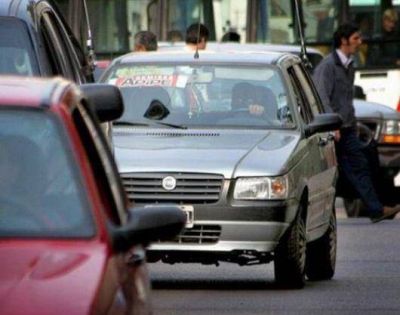Remises: afirman que el servicio merm� un 15%
