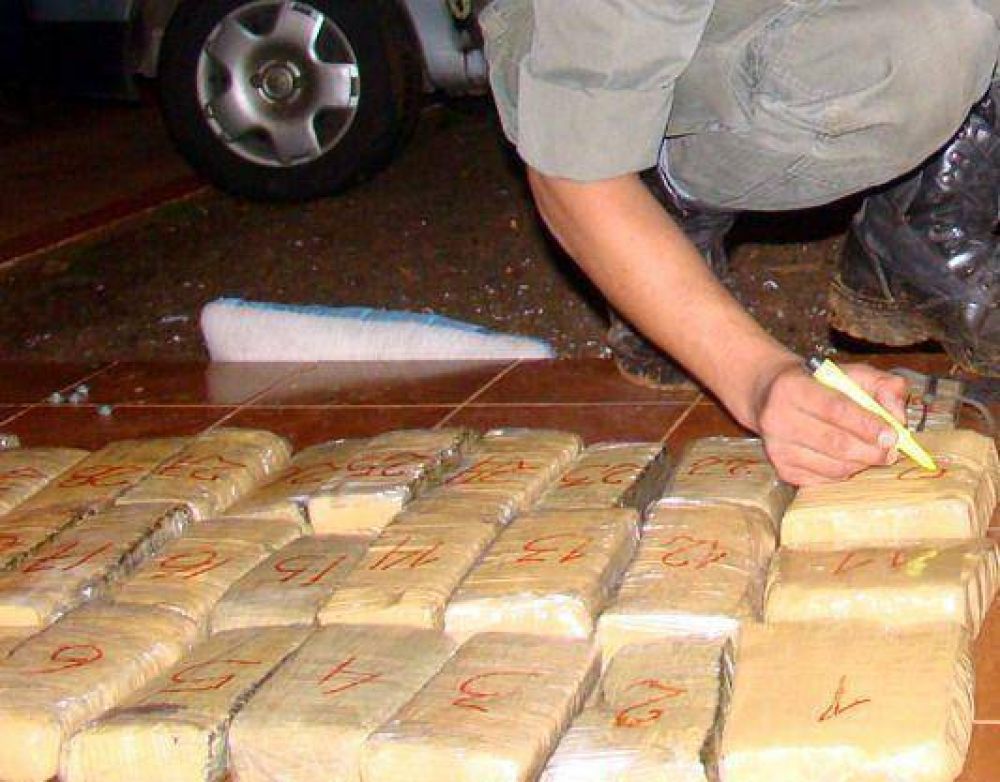 Cay� casi una tonelada de droga en Misiones y Corrientes