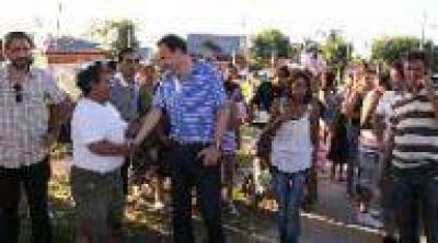 La Plata: Pablo Bruera inaugur� el primer escenario de hormig�n en un espacio p�blico de la Ciudad