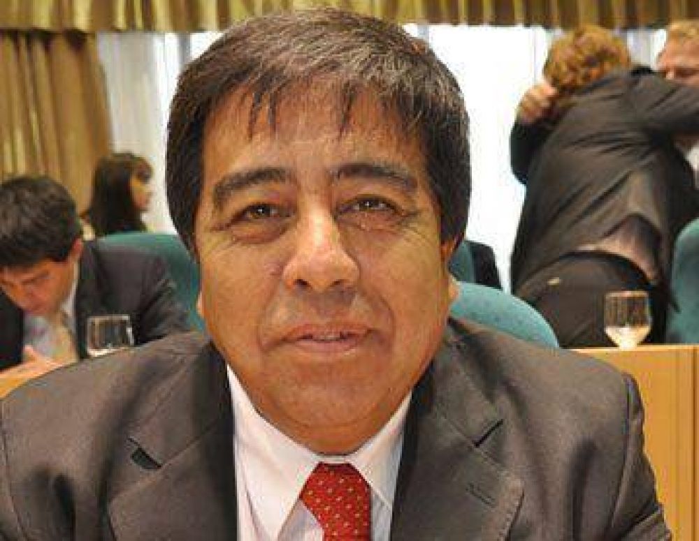 Rub�n Contreras entreg� pan dulce