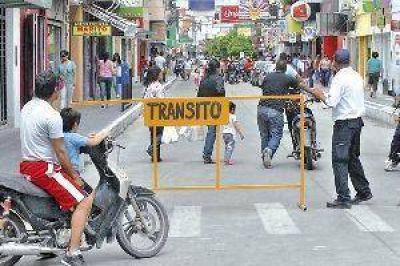 Los comercios de la Capital atender�n hoy hasta las 20.30 
