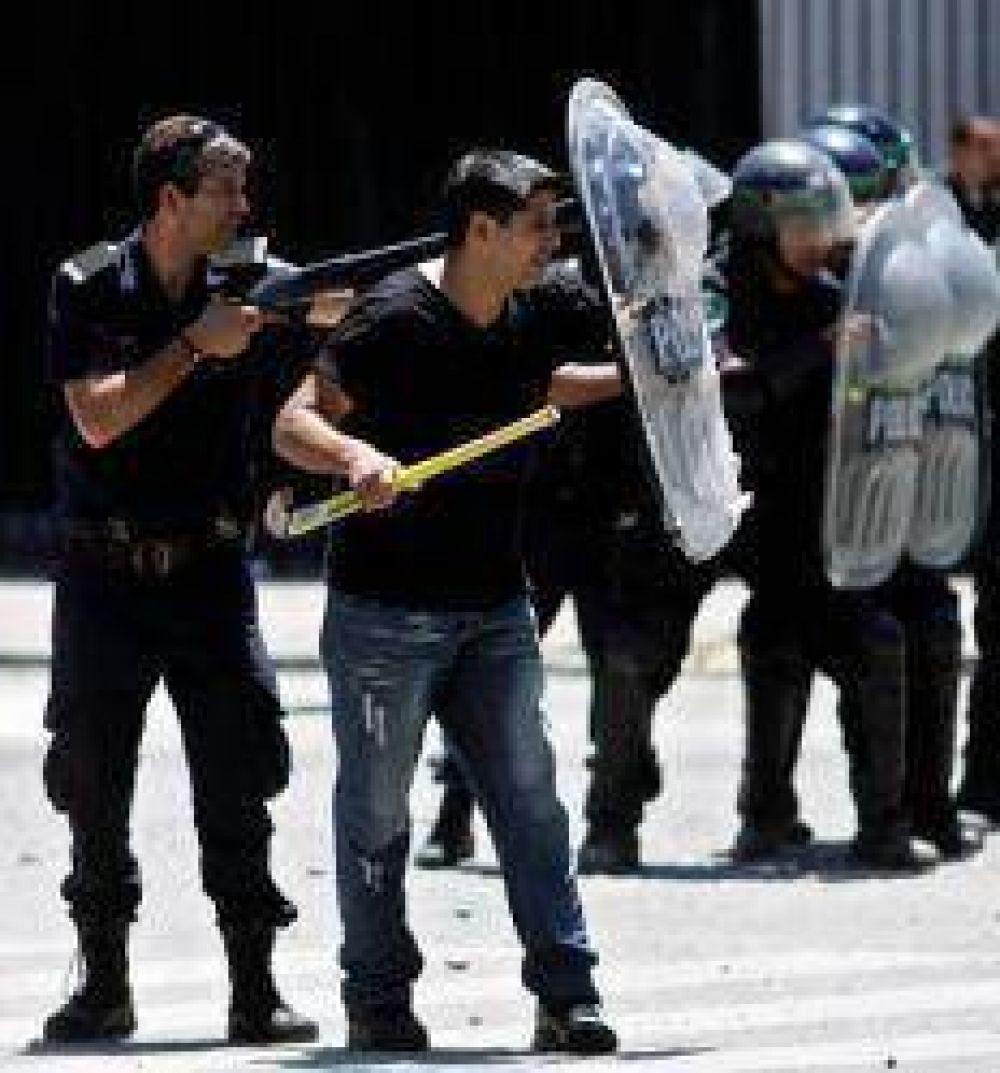 El Gobierno de R�o Negro anunci� que reprimir� nuevos saqueos