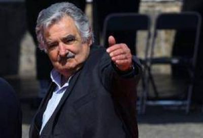 Para Pepe Mujica, "la econom�a argentina no puede permanecer cerrada mucho tiempo"
