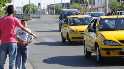 La gente sufri� para conseguir taxis y colectivos