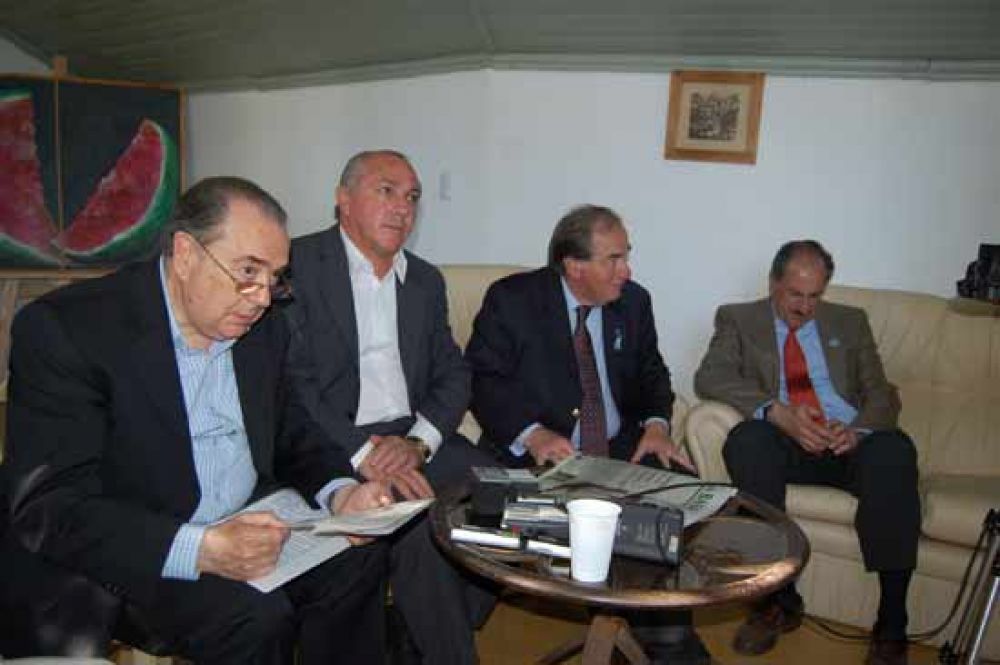 El gobernador Oscar Jorge anunci� por dos veces la realizaci�n de la Expo Pyme en Pico y nunca se hizo