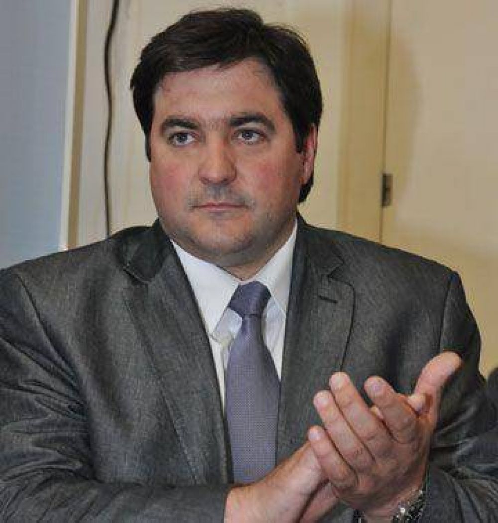 Hoy el ministro de Econom�a confirmar�a la fecha de pago de salarios 