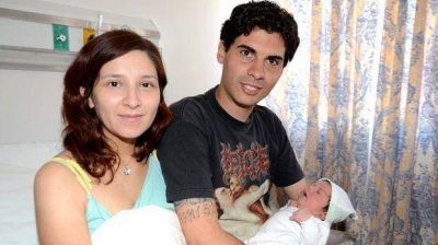 Una beba fue la primera en llegar a Caleta con el nuevo a�o 