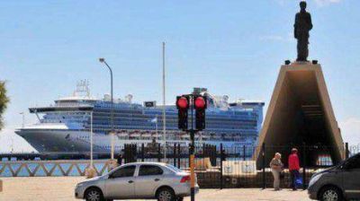 �poca de cruceros: las grandes embarcaciones llegan a madryn 
