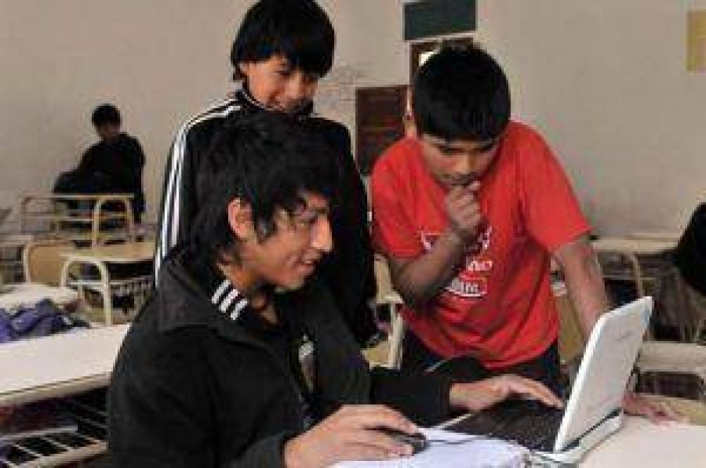 El Chaco, con el 58 % de las netbooks entregadas, hace punta en el programa Conectar Igualdad