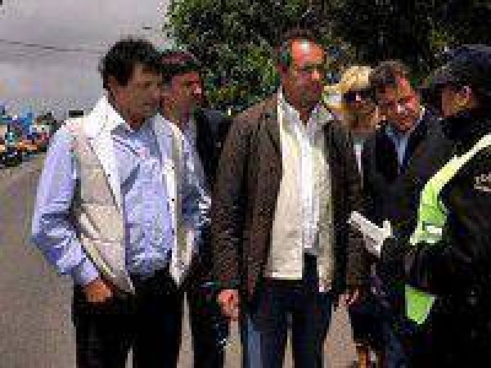 Scioli precis� que �arribaron 250.000 turistas y 55.000 veh�culos�