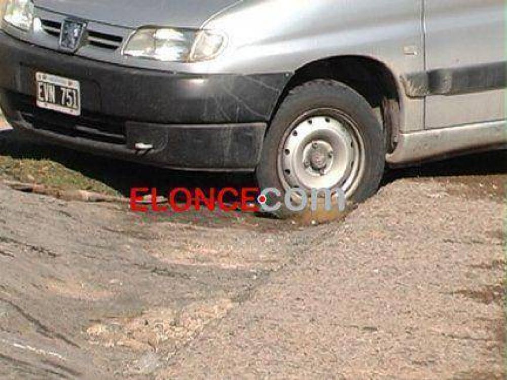 Prometen intensificar desde hoy los trabajos para recuperar la trama vial en Paran�