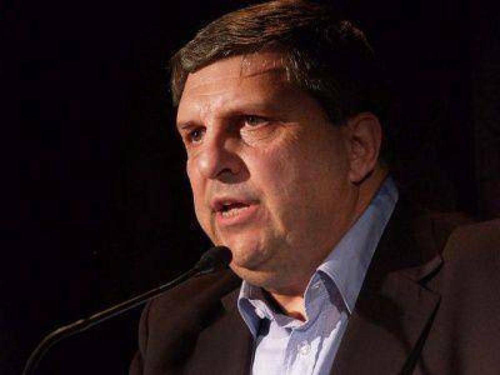 CHEPPI: �LA DERECHA NO HACE POLITICA, LA HACEN LOS MEDIOS�