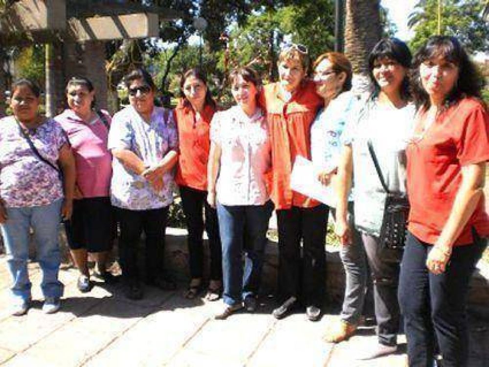 Un elogiable gesto de mujeres  Ledesmenses 
