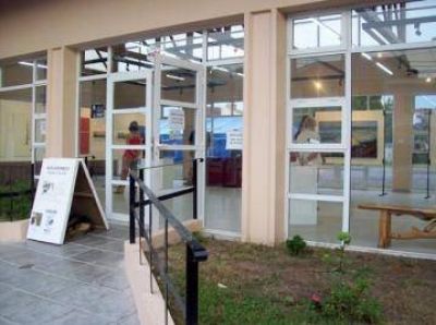 Qued� inaugurada anoche la muestra "Claromec� Expone"
